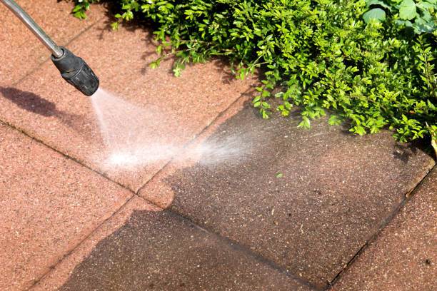 Why Choose Our Certified Pressure Washing Experts for Your Project Needs in Hawthorn Woods, IL?